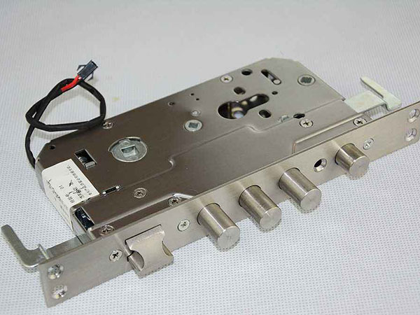 瑶海24小时上门开锁公司